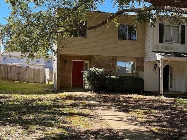 1612 Woodmere Loop