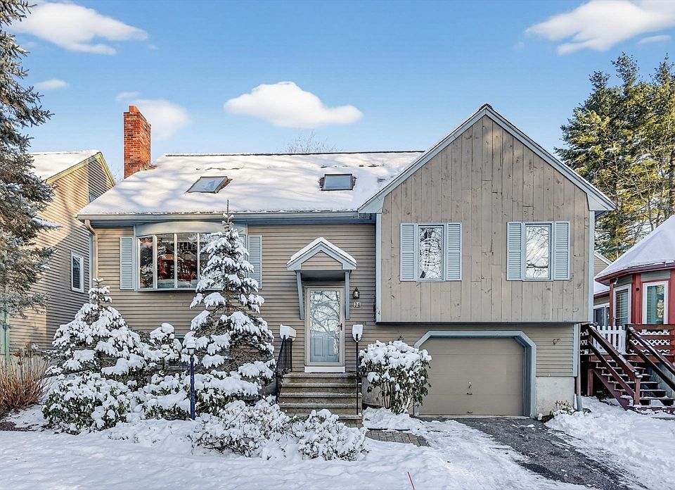 1st image of 34 Copperwood Dr