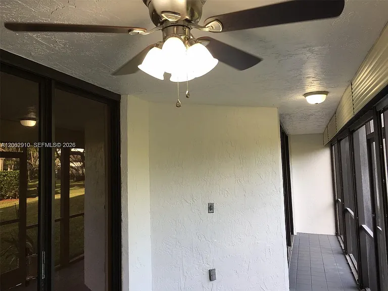 1440 Sheridan St #5F — Photo 4