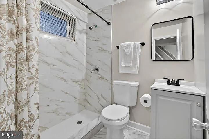 1119 Montello Ave NE — Photo 5