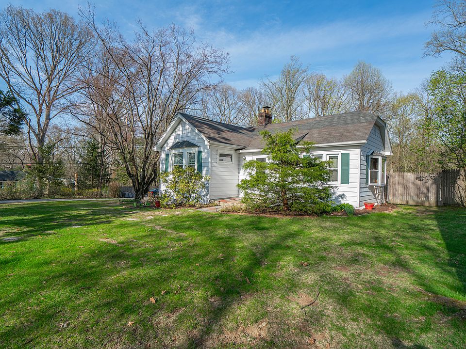 1st image of 47 McGregor Ln