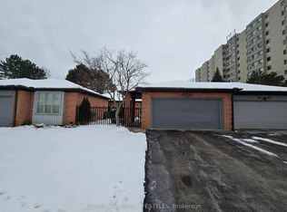 65 Fiddlers Green Rd #33, London, ON N6H4V5