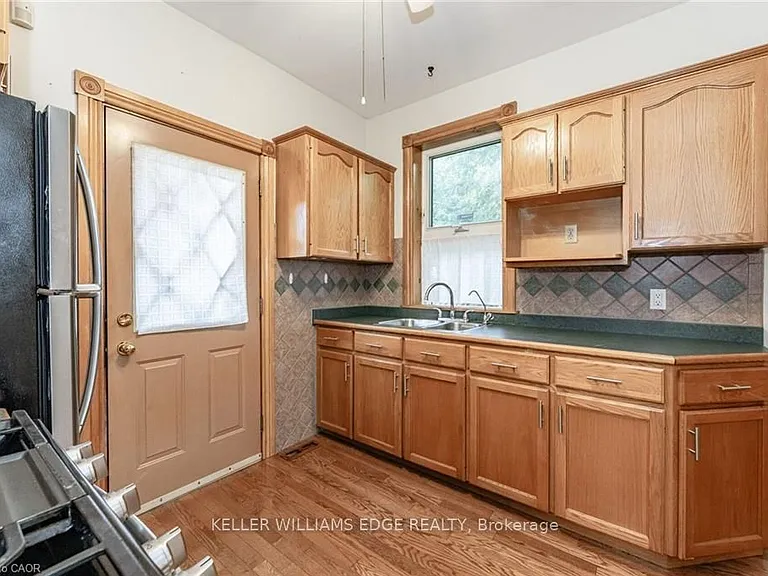 252 Beechwood Ave — Photo 18