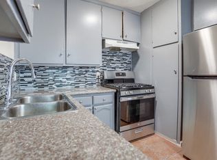 6407 10th Ave, Los Angeles, CA 90043