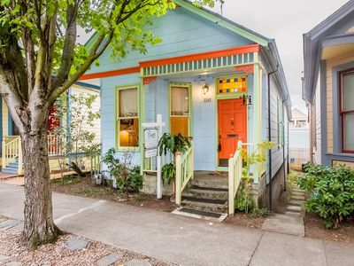 2549 NW Thurman St, Portland, OR, 97210