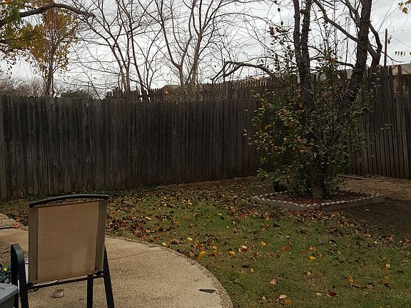 2nd image of 302 Victoria Dr