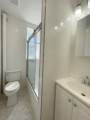 Rented by Compass | media 7