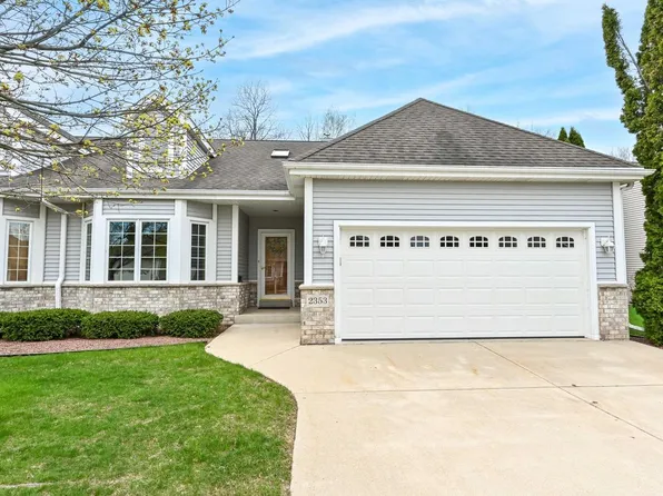 2353 Stoney LANE, Grafton, WI 53024