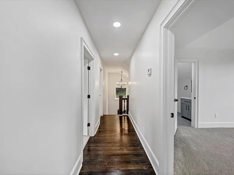 212 S Broad St SW — Photo 23