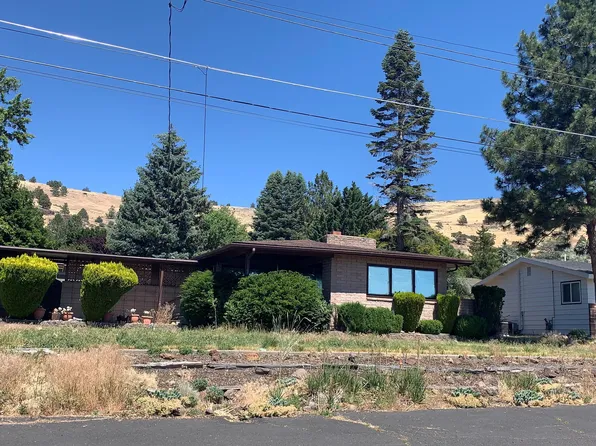 1425 McClellan Dr, Klamath Falls, OR 97603