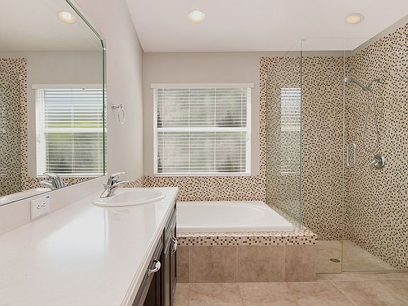 5th image of 3835 Olde Lanark Dr