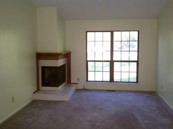 2nd image of 8087 Valley Farms Cir