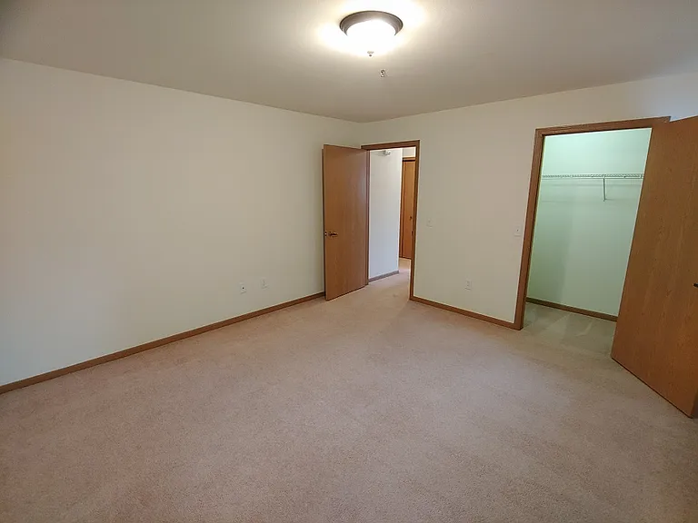 Brittany Hills — Photo 14