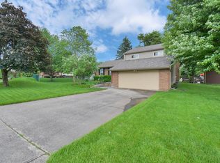 6261 Fox Run Ln, Florence, KY 41042
