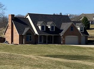 2615 Lakeview Dr, New Castle, IN 47362