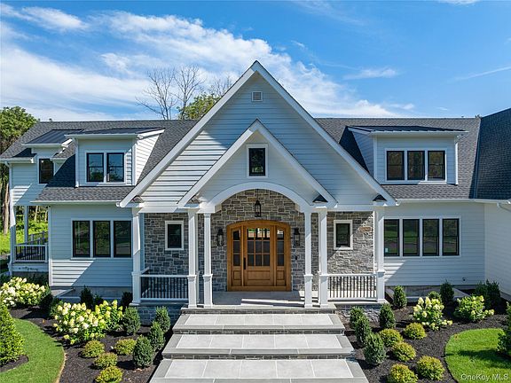 5th image of 220 Beach Road
