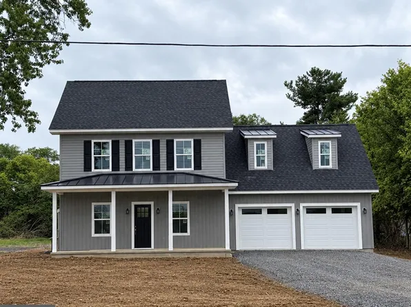 10189 Winchester Ave, Bunker Hill, WV 25413