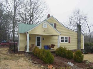 1080 Carls Way Rd, Pinnacle, NC 27043