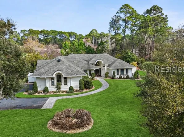 2 Cattail Ct, Hilton Head Island, SC 29926