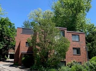 17 Healey St APT 202, Cambridge, MA 02138