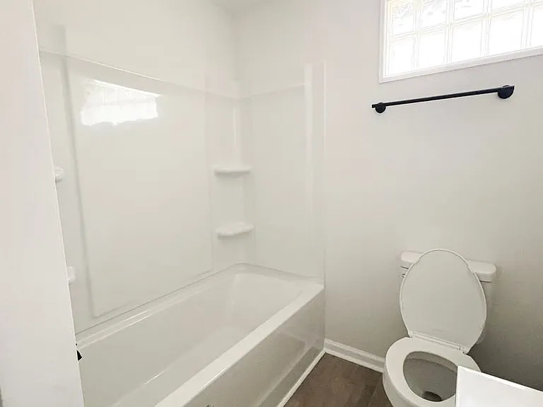 215 Andy St — Photo 9