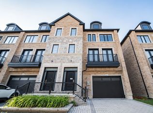260 Eagle St #21, Newmarket, ON L3Y1K1