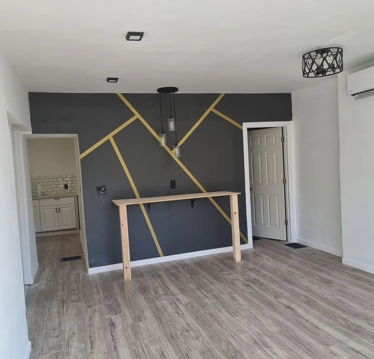 1 bed, 800 sqft, $1,050 — Photo 3
