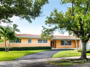 60 Shore Dr W, Miami, FL 33133