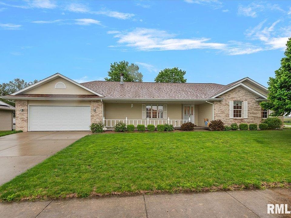 1st image of 8 Rosemary Ln