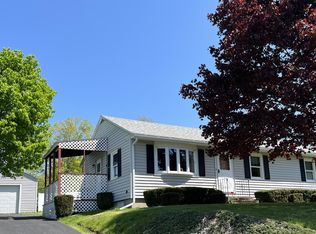 21 Monroe St, Florida, MA 01247