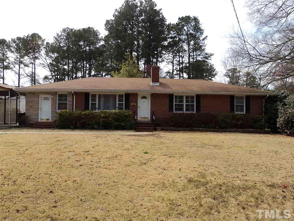 2nd image of 1103 Lakeside Dr