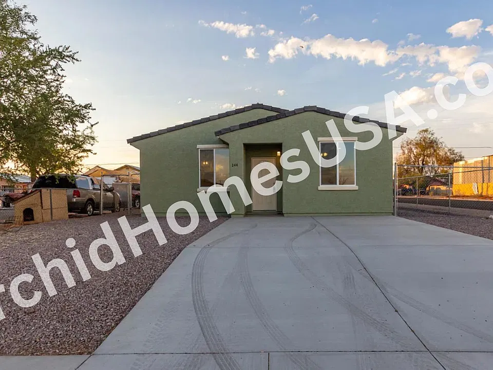 244 E Date Ave