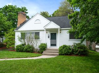 820 Everglade Dr SE, Grand Rapids, MI 49507