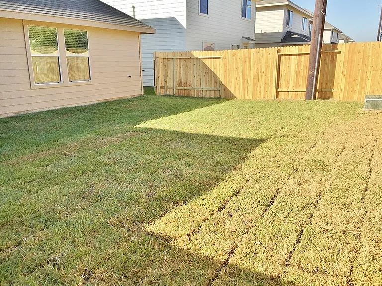 18906 Venito Dr — Photo 3
