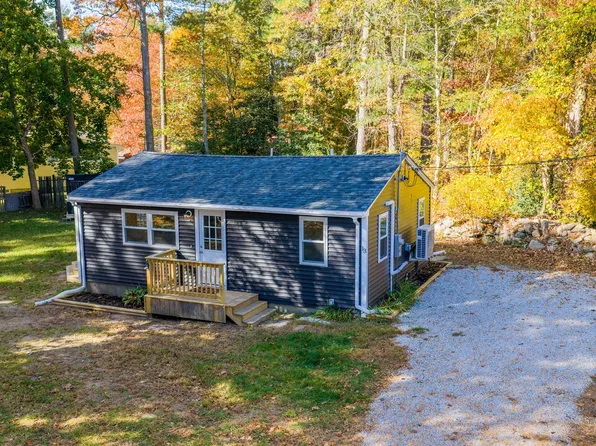 13 Cherry St, Lakeville, MA 02347