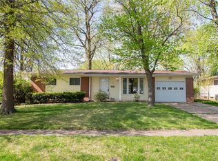 1400 Jackson Ln, Florissant, MO
