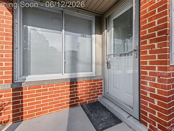 5th image of 30772 J Carls St