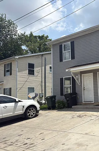 2333 Holton St Photo 1