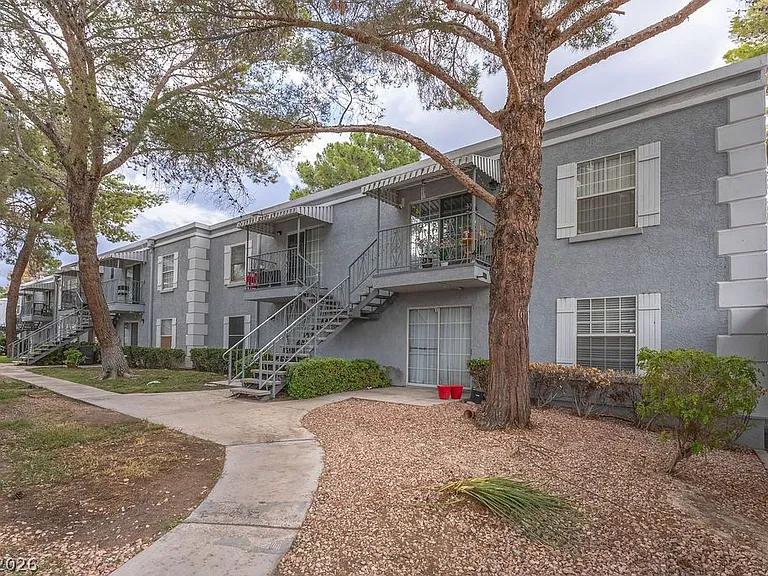 3823 S Maryland Pkwy #B2 — Photo 4