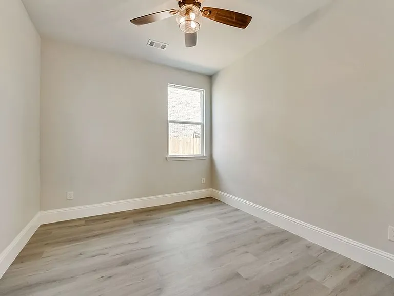 1819 Michael Dr — Photo 19