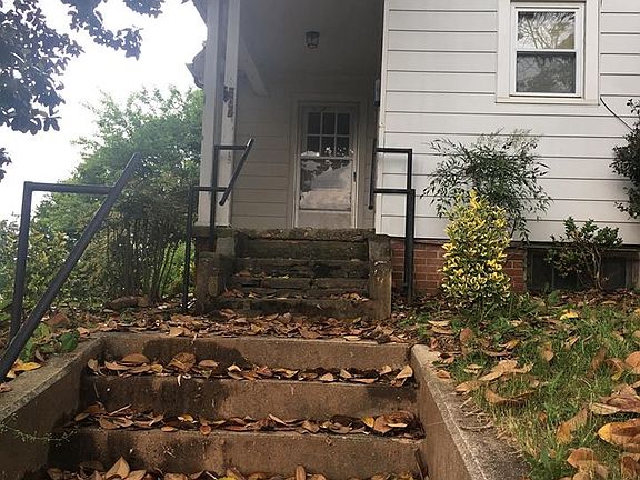 3rd image of 502 Main St