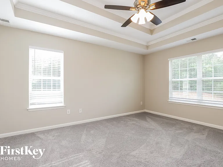 10 Aaron Ln — Photo 9