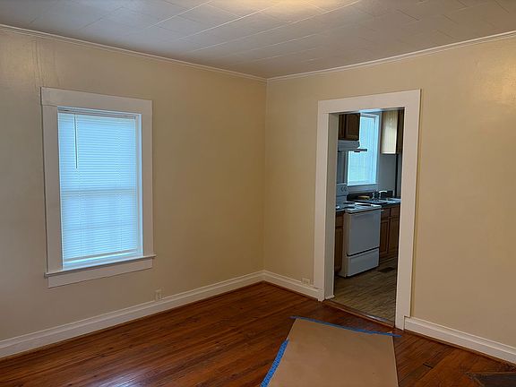 2nd image of 348 Dixie Broadway