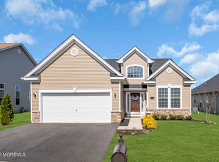 8 Garden Path, Barnegat, NJ