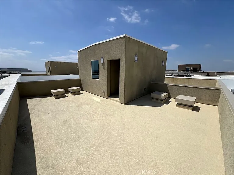 435 Mullberry Pl — Photo 11