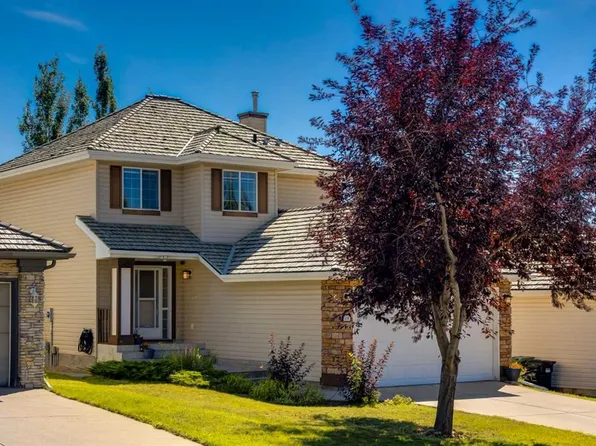 38 W Spring Cres SW, Calgary, AB T3H 3V2
