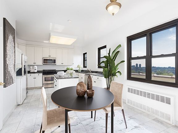 5th image of 2728 Henry Hudson Pkwy Penthouse Aa