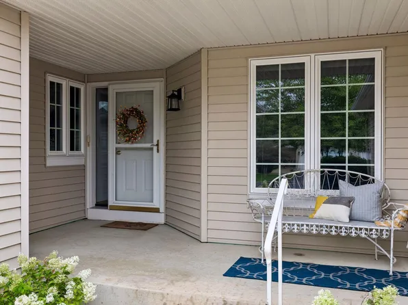 17478 Deerfield Dr SE, Prior Lake, MN 55372