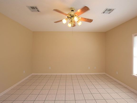 2nd image of 214 Fairview Ave