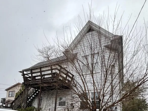 445 Overhill St, Morgantown, WV 26505
